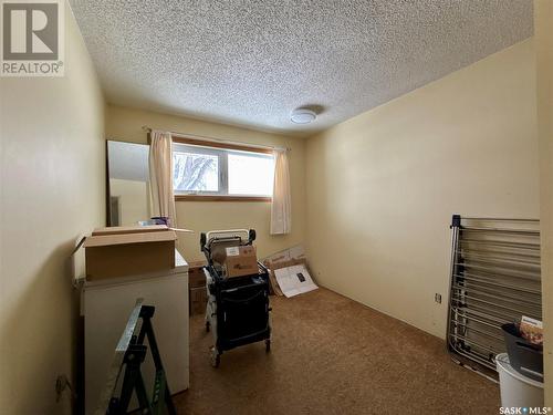 190 Sangster Boulevard, Regina, SK - Indoor Photo Showing Other Room