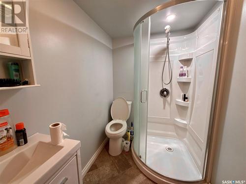 190 Sangster Boulevard, Regina, SK - Indoor Photo Showing Bathroom