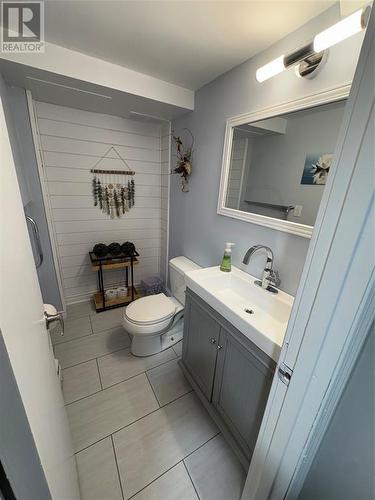 1173 Glen Allen Drive, Sarnia, ON - Indoor Photo Showing Bathroom