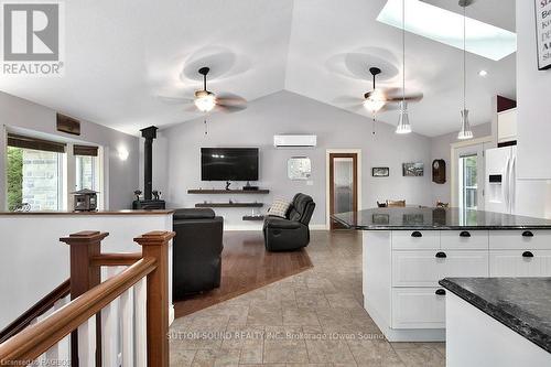 109 Pike Street, Northern Bruce Peninsula, ON - Indoor Photo Showing Kitchen