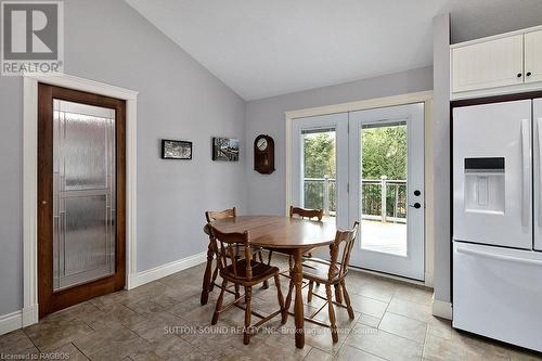 109 Pike Street, Northern Bruce Peninsula, ON - Indoor Photo Showing Dining Room