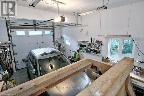 109 Pike Street, Northern Bruce Peninsula, ON - Indoor Photo Showing Garage