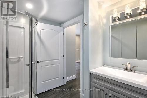 109 Pike Street, Northern Bruce Peninsula, ON - Indoor Photo Showing Bathroom