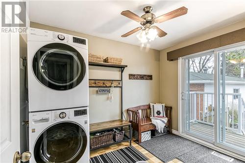 2224 Madison Avenue, Sudbury, ON - Indoor Photo Showing Laundry Room