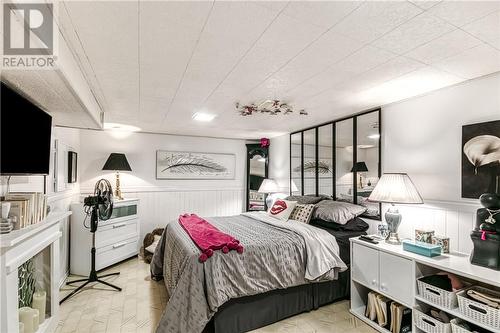 2224 Madison Avenue, Sudbury, ON - Indoor Photo Showing Bedroom