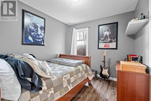 958 Swanfield Street, Kingston (East Gardiners Rd), ON - Indoor Photo Showing Bedroom