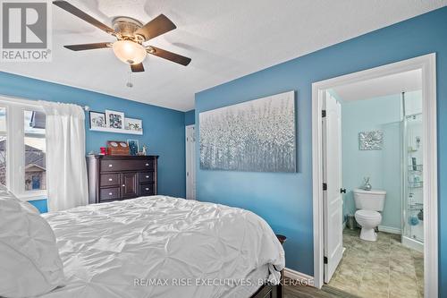 958 Swanfield Street, Kingston (East Gardiners Rd), ON - Indoor Photo Showing Bedroom