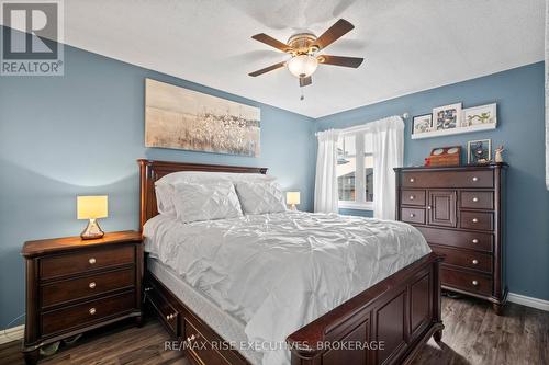 958 Swanfield Street, Kingston (East Gardiners Rd), ON - Indoor Photo Showing Bedroom