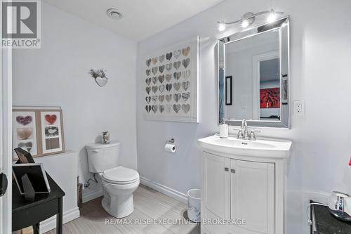 958 Swanfield Street, Kingston (East Gardiners Rd), ON - Indoor Photo Showing Bathroom