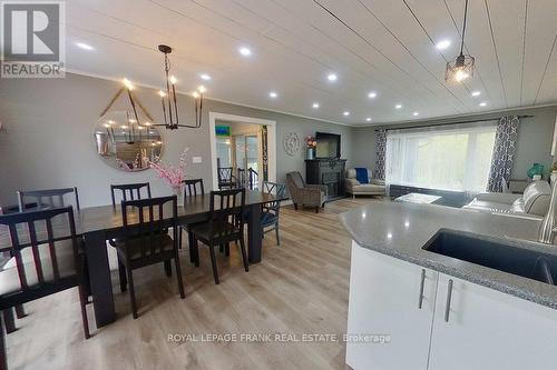 4053 County Rd 36, Galway-Cavendish And Harvey, ON - Indoor Photo Showing Dining Room