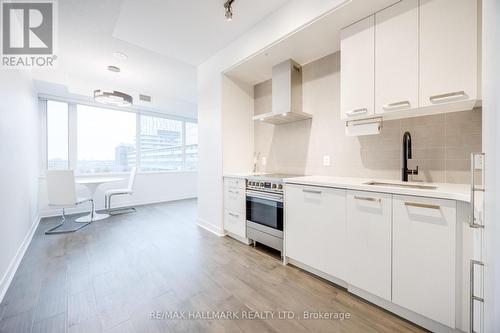 S210 - 120 Bayview Avenue, Toronto, ON - Indoor Photo Showing Kitchen