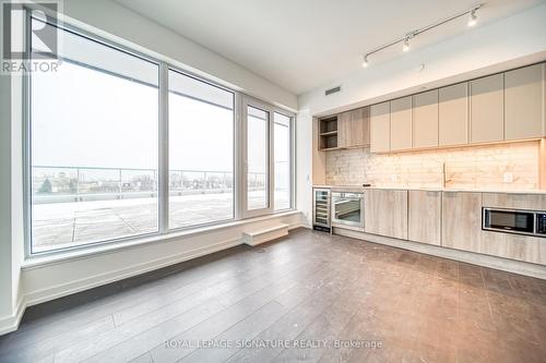 807 - 2020 Bathurst Street, Toronto, ON - Indoor Photo Showing Kitchen