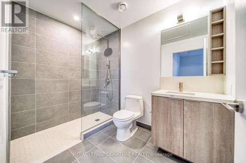 807 - 2020 Bathurst Street, Toronto, ON - Indoor Photo Showing Bathroom