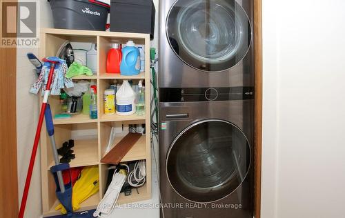 703 - 1 Concorde Place, Toronto, ON - Indoor Photo Showing Laundry Room