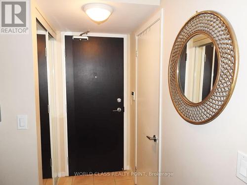 1123 - 231 Fort York Boulevard, Toronto, ON - Indoor Photo Showing Other Room