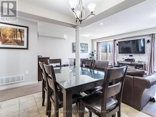 87 Celestial Crescent, Hamilton, ON - Indoor Photo Showing Dining Room