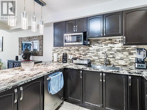 87 Celestial Crescent, Hamilton, ON - Indoor Photo Showing Kitchen With Upgraded Kitchen