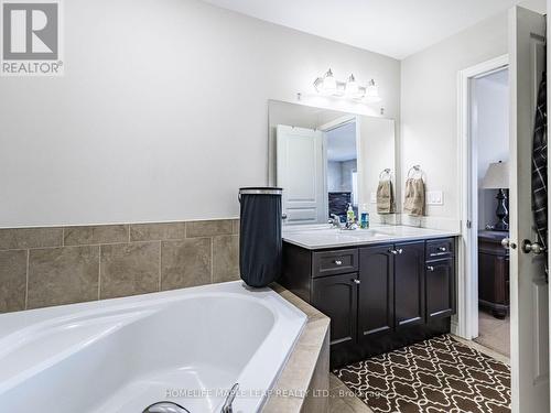 87 Celestial Crescent, Hamilton, ON - Indoor Photo Showing Bathroom