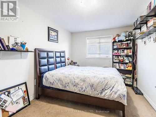 87 Celestial Crescent, Hamilton, ON - Indoor Photo Showing Bedroom