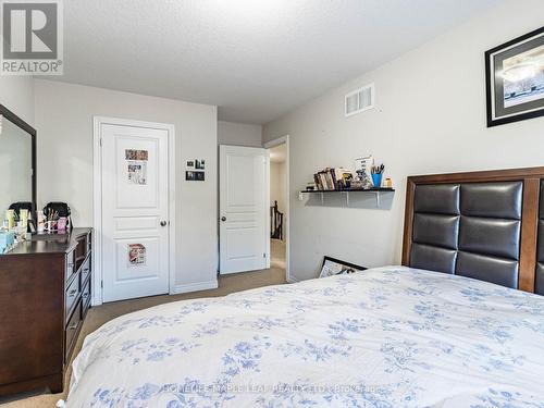 87 Celestial Crescent, Hamilton, ON - Indoor Photo Showing Bedroom