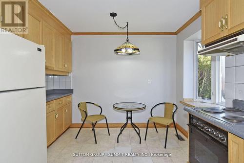 9 Ivy Green Crescent, Toronto, ON - Indoor Photo Showing Kitchen