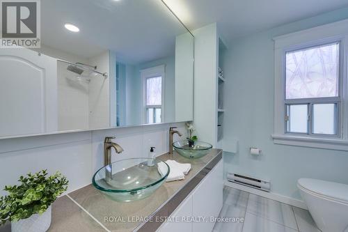 167 Milverton Boulevard, Toronto, ON - Indoor Photo Showing Bathroom