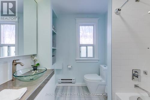 167 Milverton Boulevard, Toronto, ON - Indoor Photo Showing Bathroom