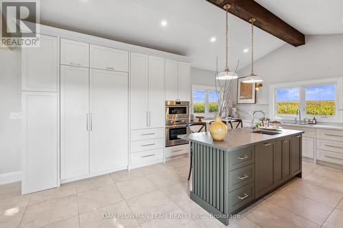 14701 Wilson Avenue, Scugog, ON - Indoor Photo Showing Kitchen With Upgraded Kitchen