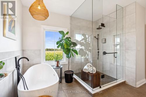 14701 Wilson Avenue, Scugog, ON - Indoor Photo Showing Bathroom