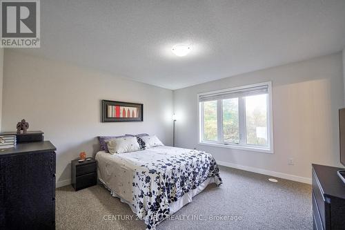 8 - 1956 Altona Road, Pickering, ON - Indoor Photo Showing Bedroom