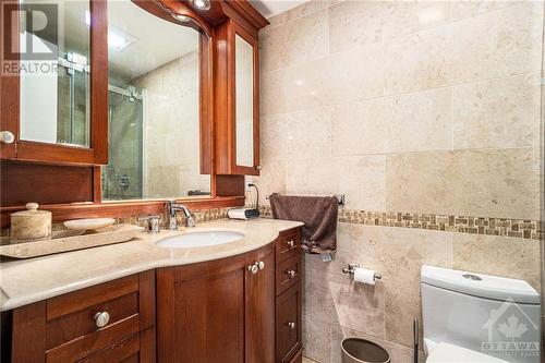 66 Bearbrook Road, Ottawa, ON - Indoor Photo Showing Bathroom