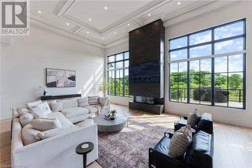 24 Westlake Boulevard, Brantford, ON - Indoor Photo Showing Living Room