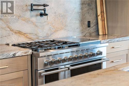 24 Westlake Boulevard, Brantford, ON - Indoor Photo Showing Kitchen