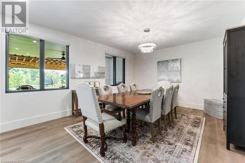 24 Westlake Boulevard, Brantford, ON - Indoor Photo Showing Dining Room