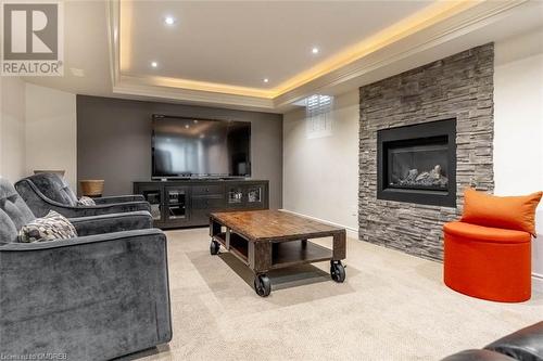 3637 Jorie Crescent, Mississauga, ON - Indoor Photo Showing Living Room With Fireplace