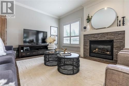 3637 Jorie Crescent, Mississauga, ON - Indoor Photo Showing Living Room With Fireplace