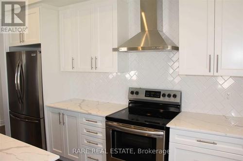 1493 Blackmore Street E, Innisfil, ON - Indoor Photo Showing Kitchen