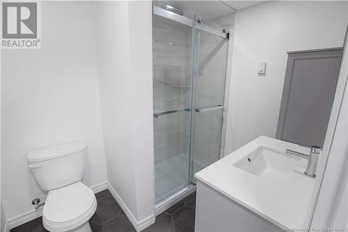 7 Munroe Street, Riverview, NB - Indoor Photo Showing Bathroom