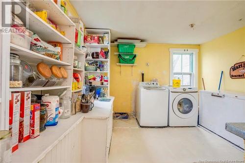 131 Fairfield Road, Sackville, NB - Indoor Photo Showing Laundry Room