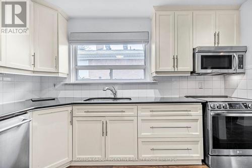 87 Northey Drive, Toronto, ON - Indoor Photo Showing Kitchen