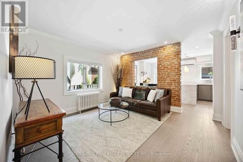 27 Glen Elm Avenue, Toronto, ON - Indoor Photo Showing Other Room