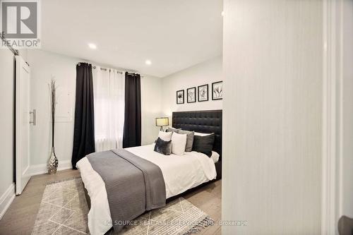 27 Glen Elm Avenue, Toronto, ON - Indoor Photo Showing Bedroom