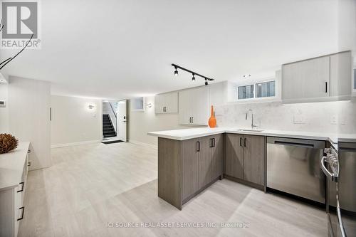 27 Glen Elm Avenue, Toronto, ON - Indoor Photo Showing Kitchen