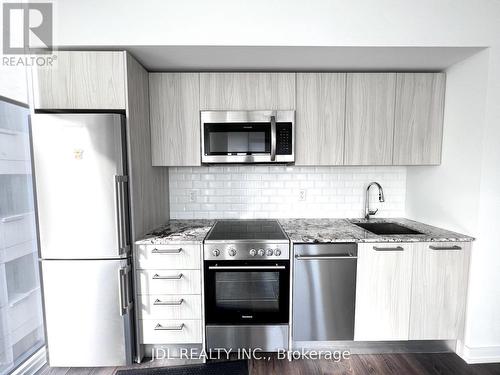 2102 - 28 Wellesley Street E, Toronto, ON - Indoor Photo Showing Kitchen With Upgraded Kitchen