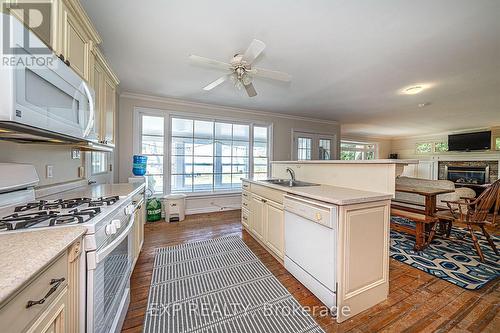 24 Mcrae Beach Road S, Georgina, ON - Indoor Photo Showing Kitchen