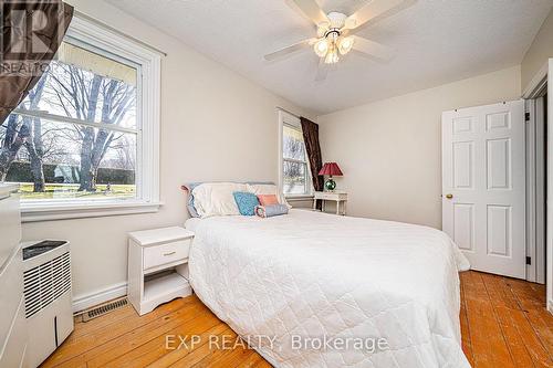 24 Mcrae Beach Road S, Georgina, ON - Indoor Photo Showing Bedroom