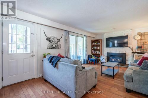 6 Huron Street, Barrie, ON - Indoor Photo Showing Living Room With Fireplace