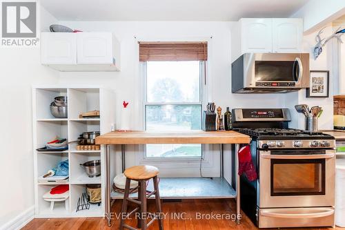 6 Huron Street, Barrie, ON - Indoor Photo Showing Kitchen