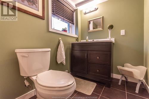 3556 Virginia Park, Windsor, ON - Indoor Photo Showing Bathroom