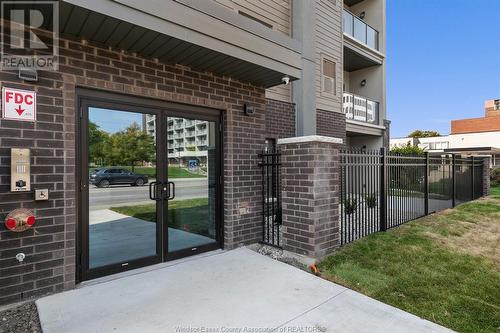 955 Ouellette Avenue Unit# 104, Windsor, ON - Outdoor